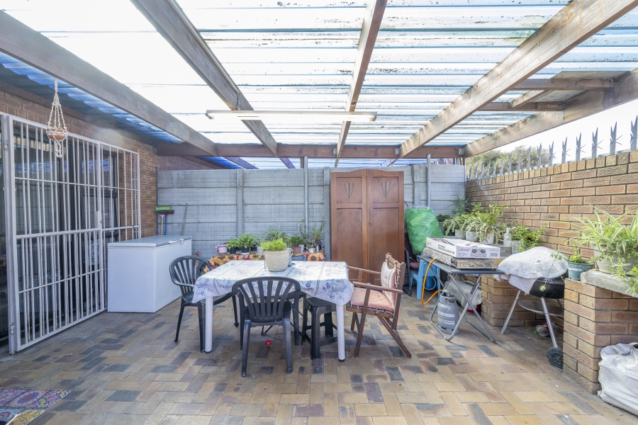 3 Bedroom Property for Sale in Amandelrug Western Cape